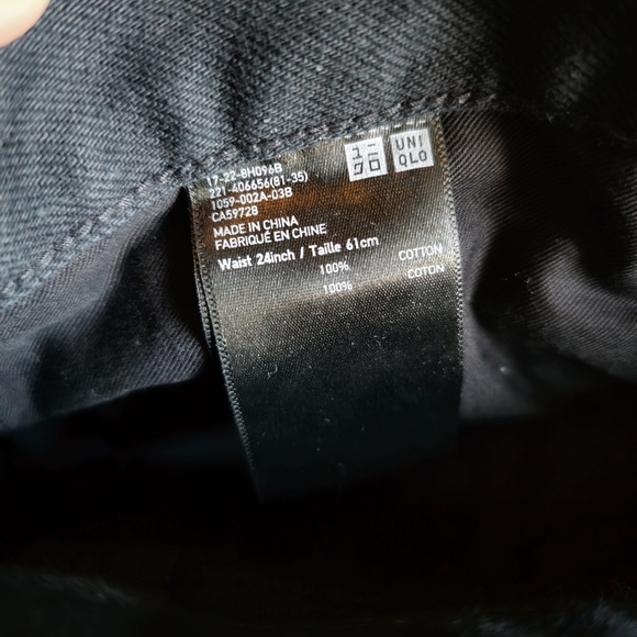 Uniqlo High Waisted Black Wide Leg Jeans - Picture 5 of 5